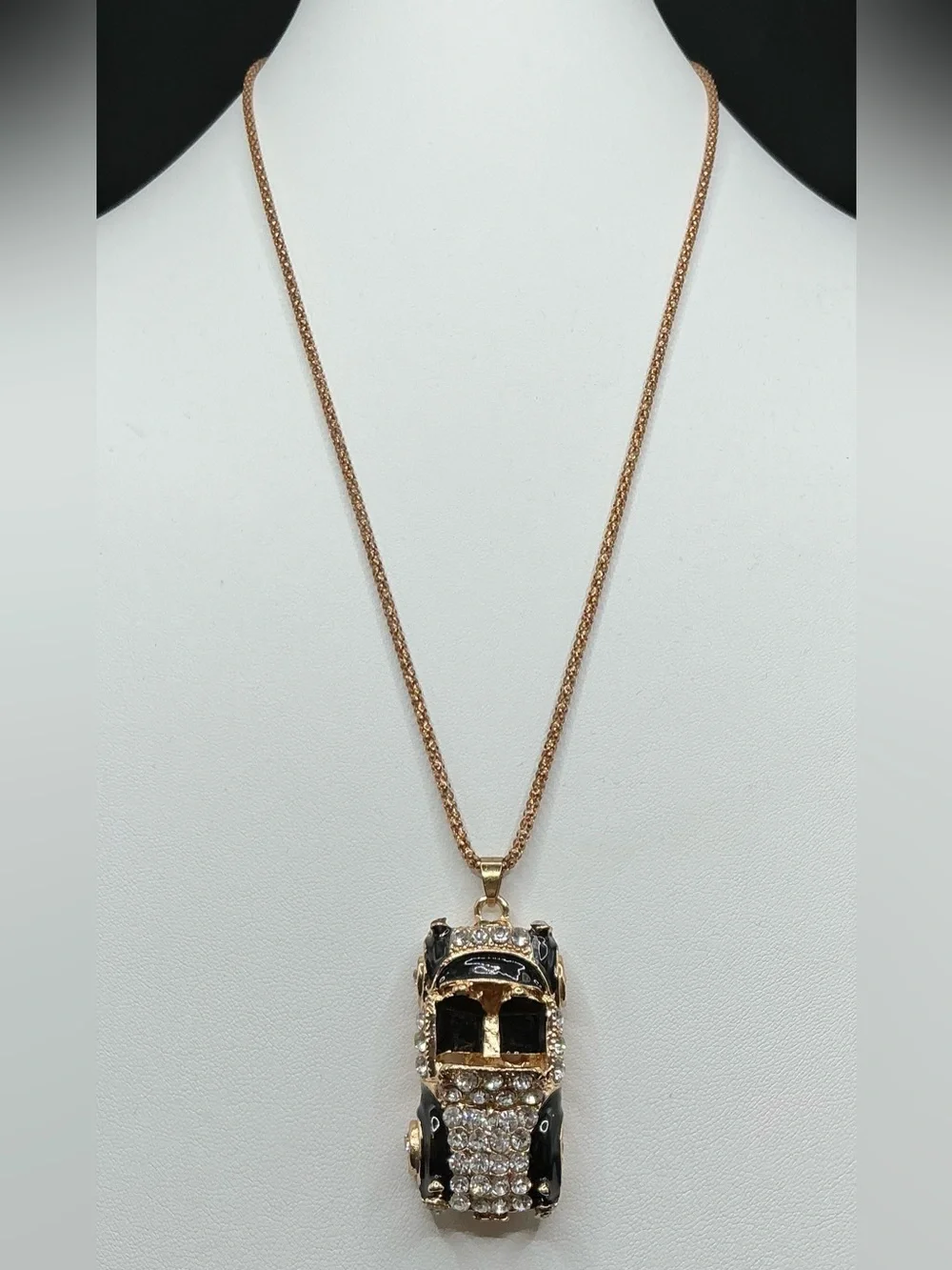 BETSY JOHNSON GOLD TONE RHINESTONE ENAMEL CONVERTIBLE CAR PENDANT NECKLACE